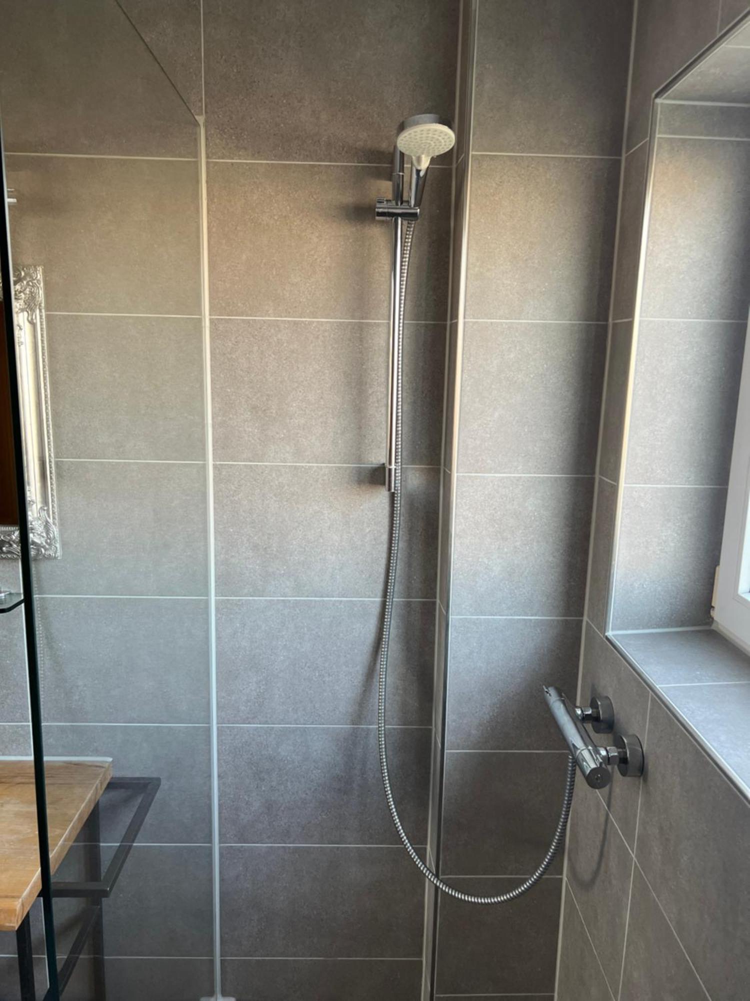 Apartment Privlaka Direkt Am Strand Mit Klima Und Neuem Badezimmer Haustiere Sind Willkommen Esterno foto
